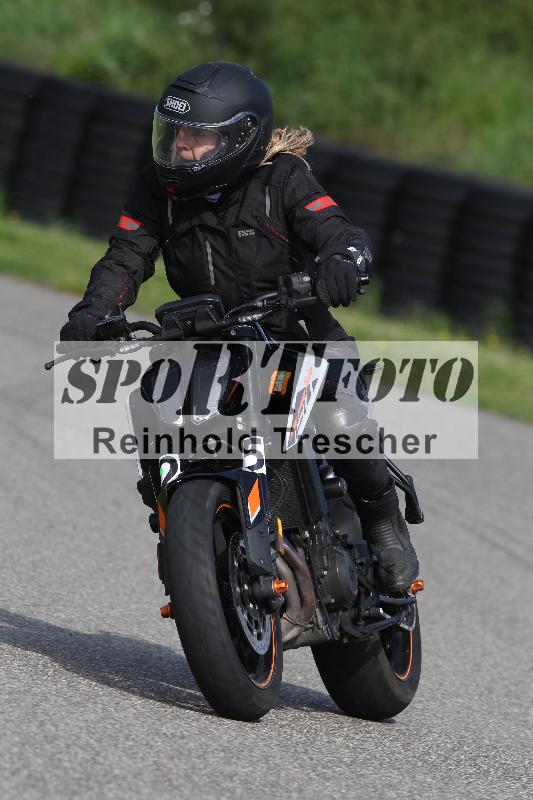 Archiv-2025/10 23.04.2025 Cornu Master School ADR/gruen-vert/25